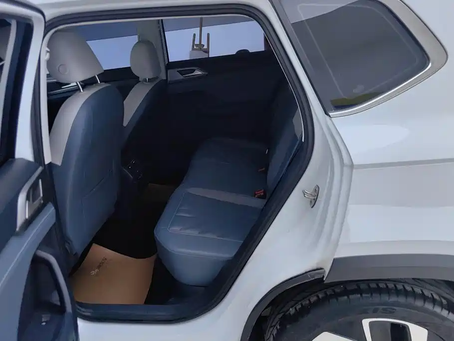 Volkswagen Tharu, миниатюра 11