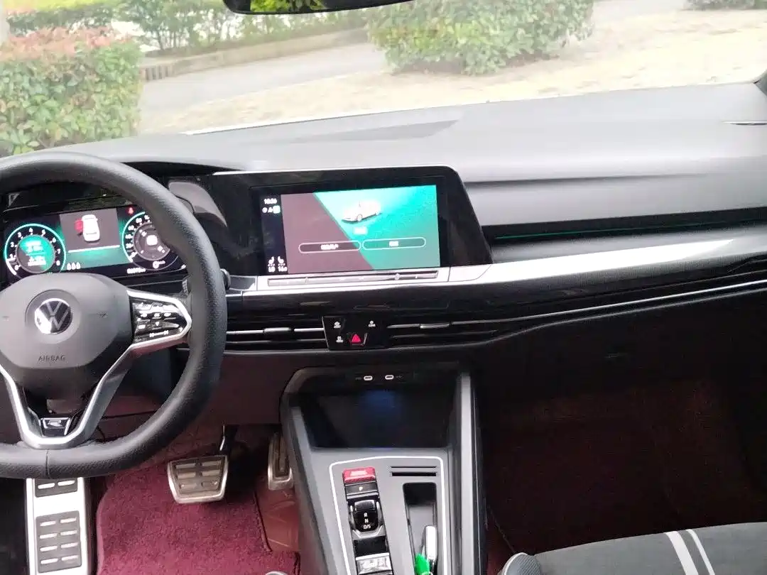 Volkswagen Golf 2021 280TSI DSG R-Line фото 10