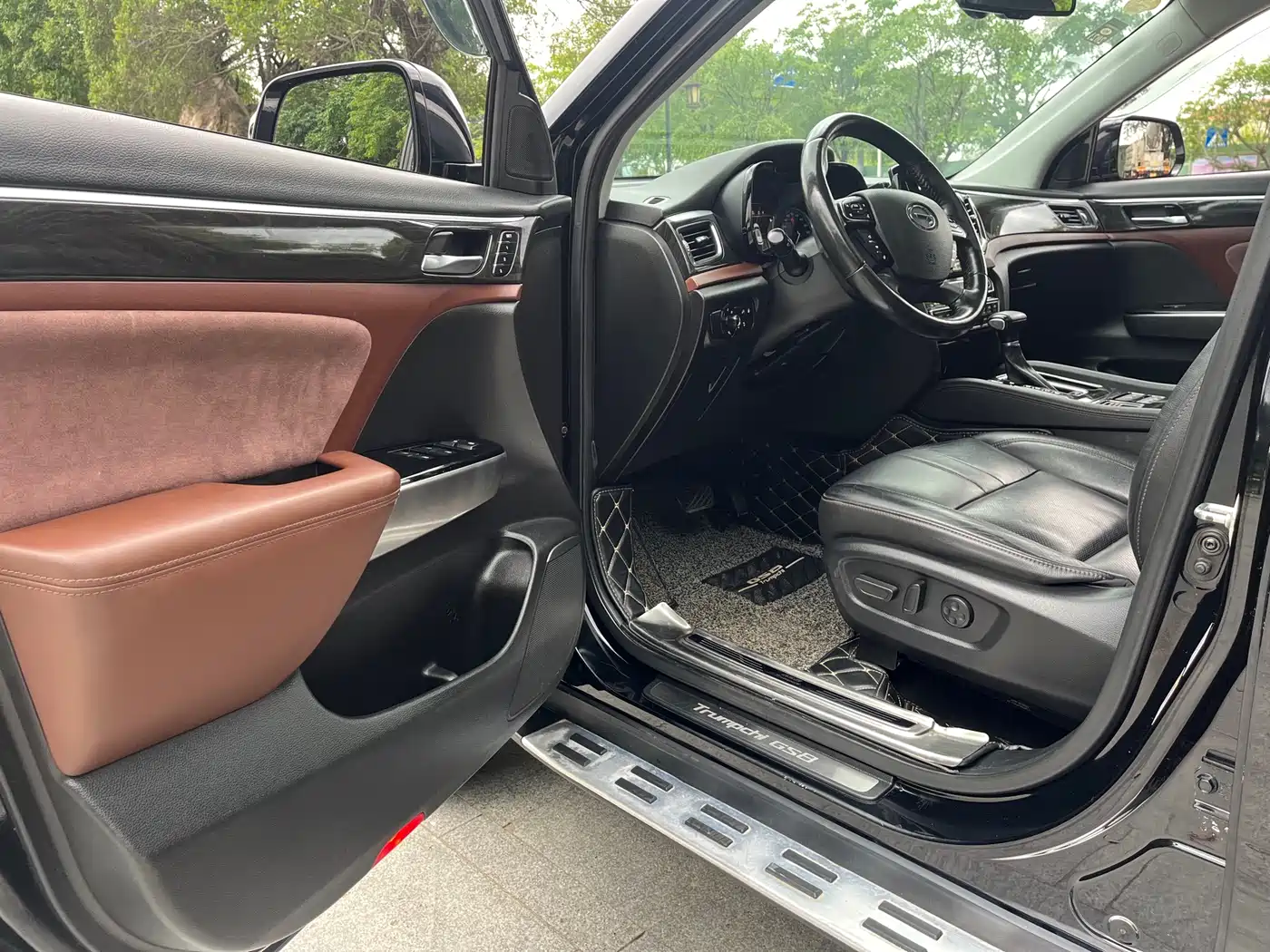 GAC Trumpchi Trumpchi GS8 2017 320T 2WD Luxury Smart Connect (7-seater) фото 19