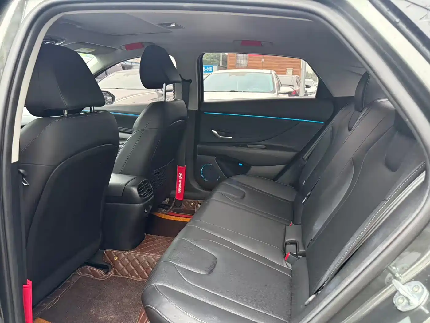 Hyundai Elantra 2022 1.5L CVT TOP Flagship Edition фото 5