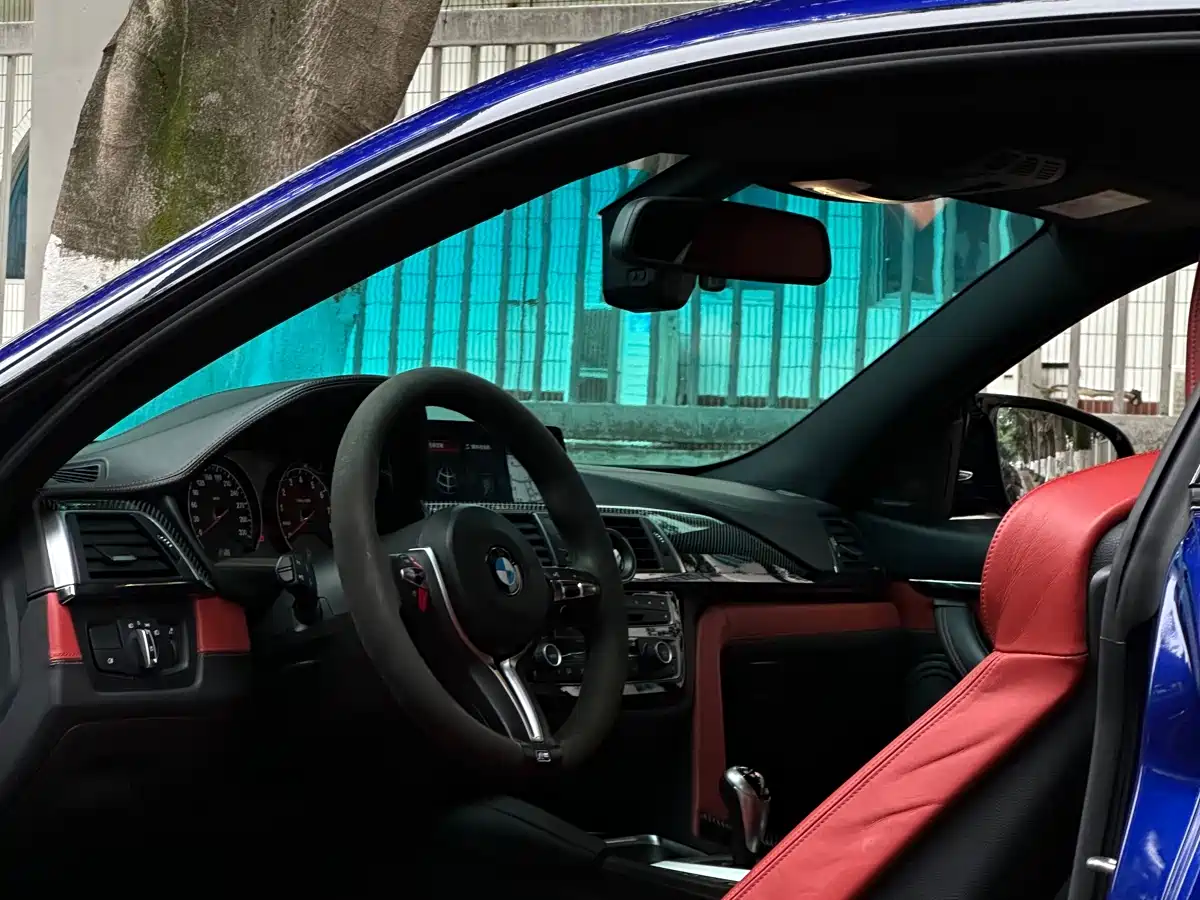 BMW M4 2018 M4 Convertible Coupe Fans Limited Edition фото 6