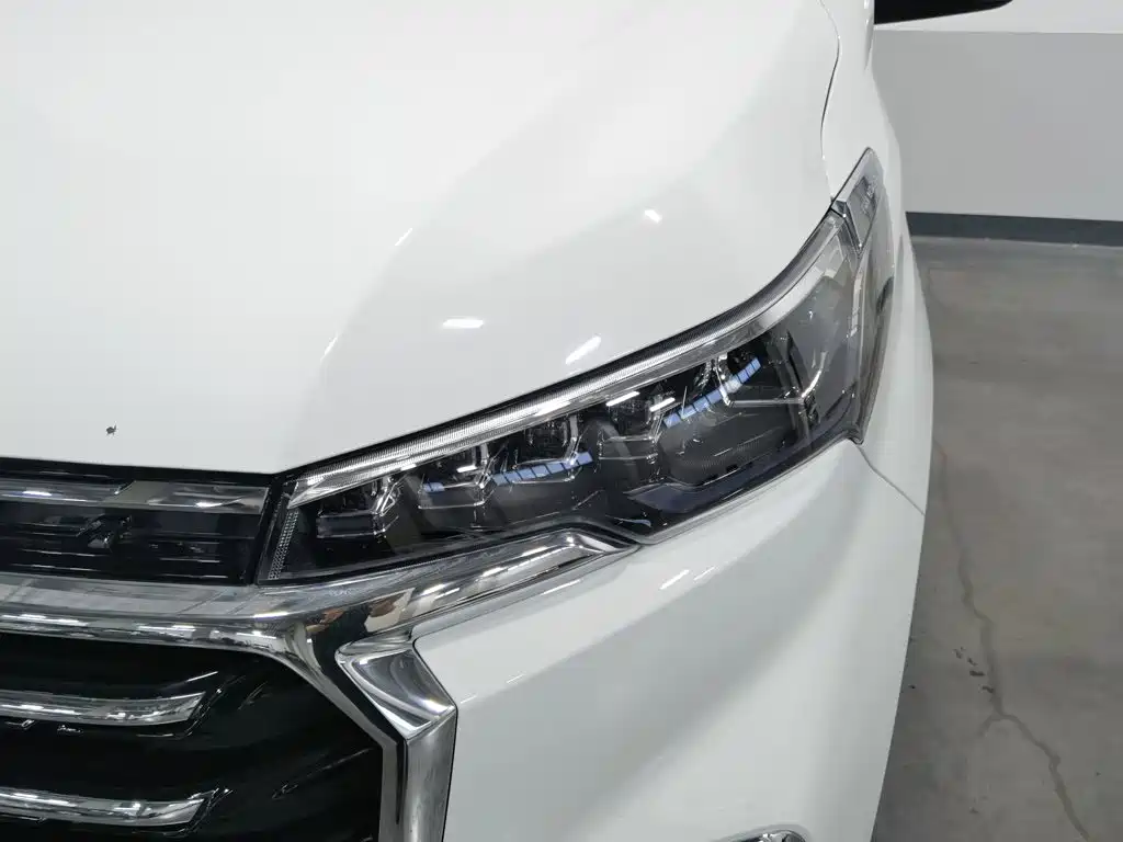 SAIC Maxus Maxus G20 2023 2023 Facelift ES 2.0T Gasoline Automatic Value Edition