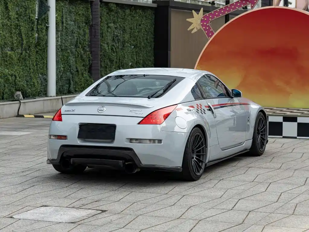 Фото 4 - Nissan 350Z