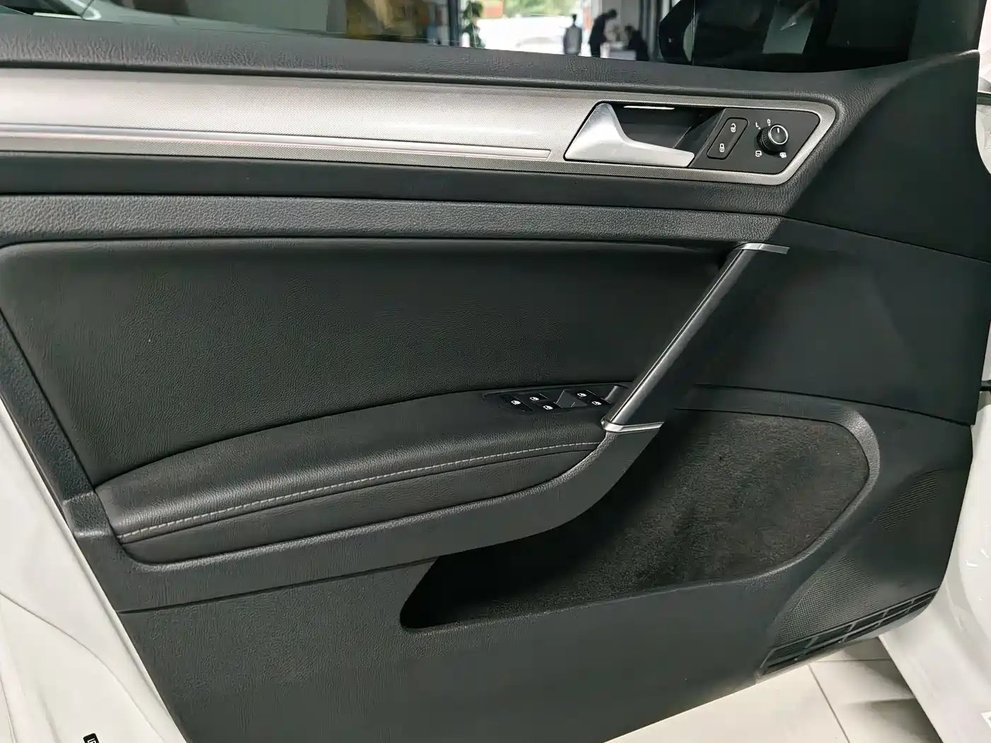 Volkswagen Golf 2018 1.6L Automatic Comfort фото 7