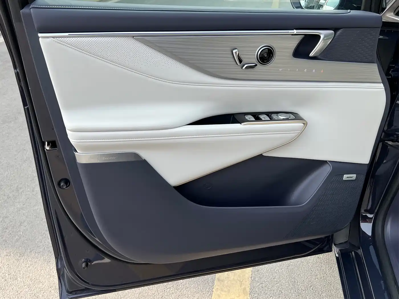 BUICK GL8 NEW ENERGY