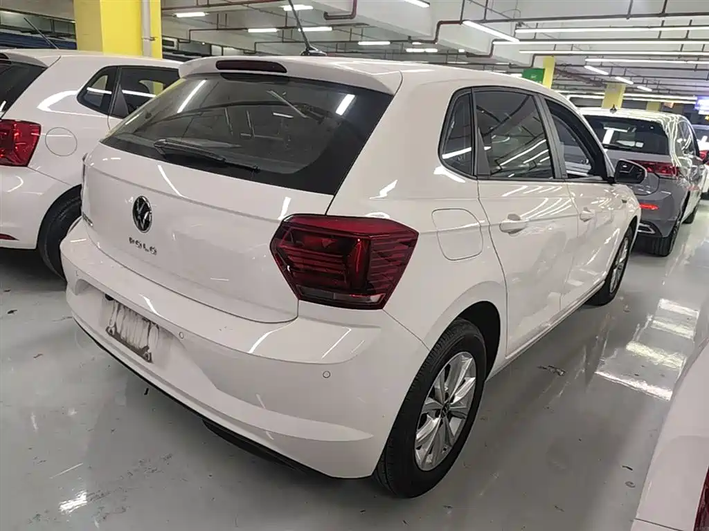 Volkswagen Polo 2021 Plus 1.5L Automatic Colorful Tech Edition фото 7