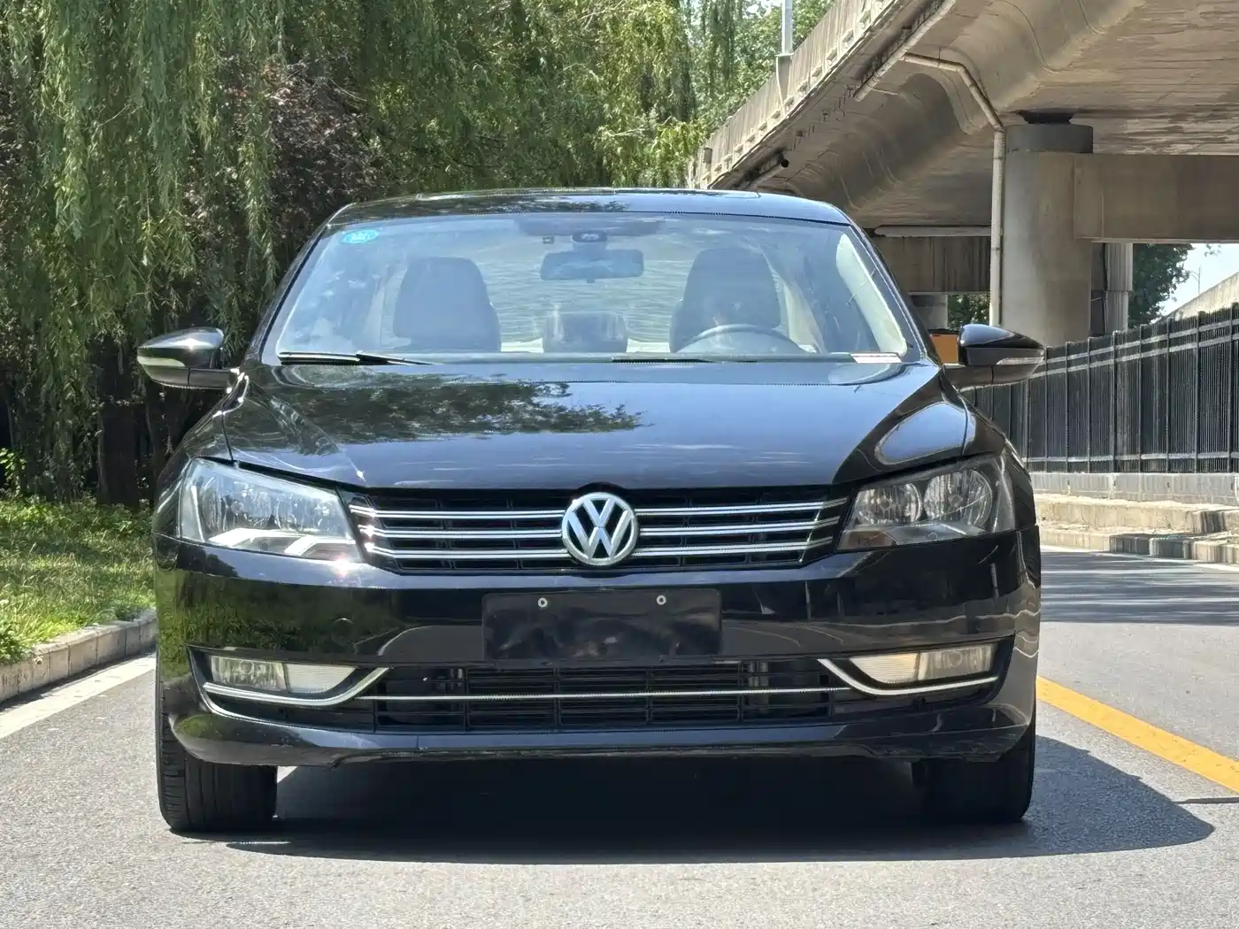 صورة 2 - Volkswagen Passat