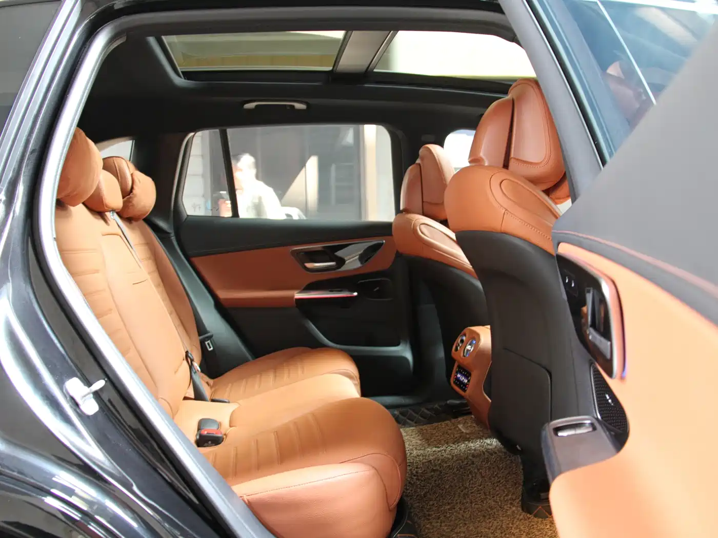 Mercedes-Benz GLC 2024 Facelift GLC 300 L 4MATIC Sport 5-seater фото 17