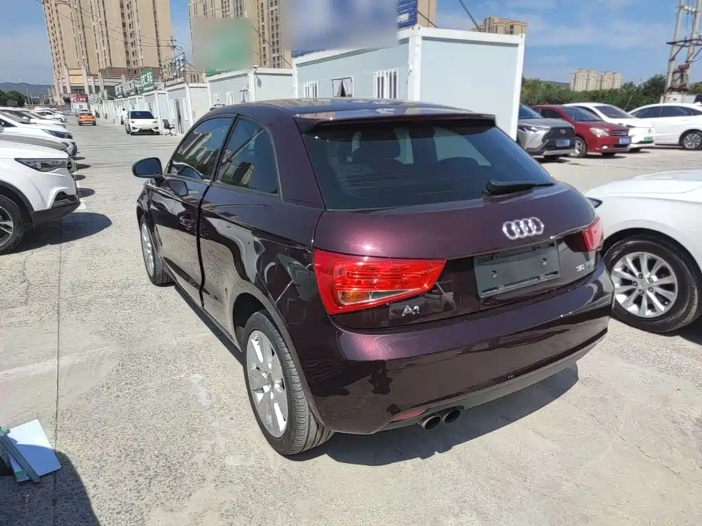 Audi A1 2015 2014 30 TFSI Fashion