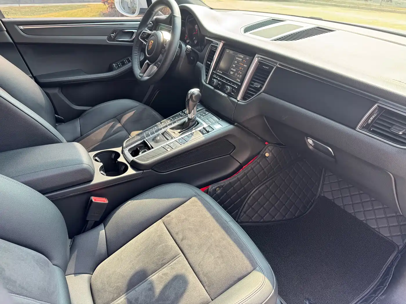 Porsche Macan 2014 Macan 2.0T фото 10
