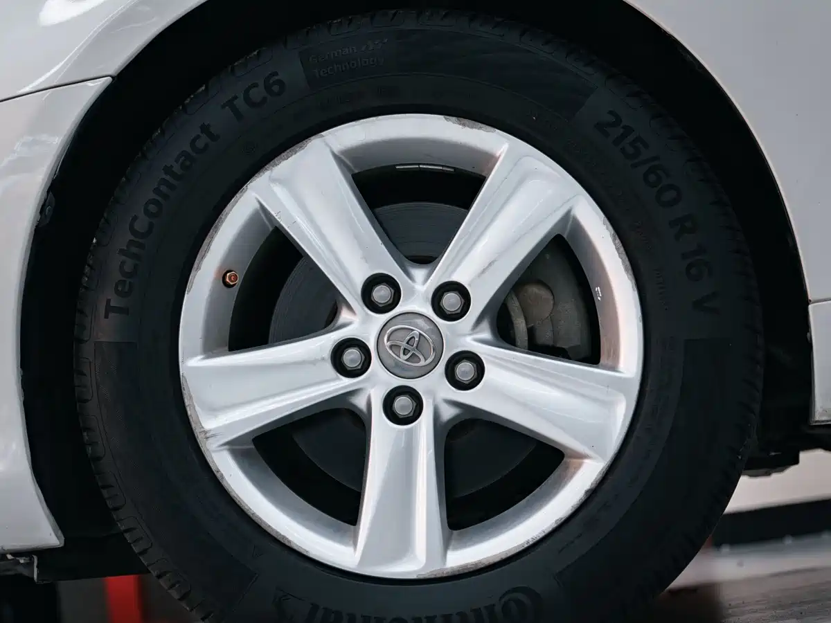 Toyota Reiz 2013 2.5V Elite Edition фото 24