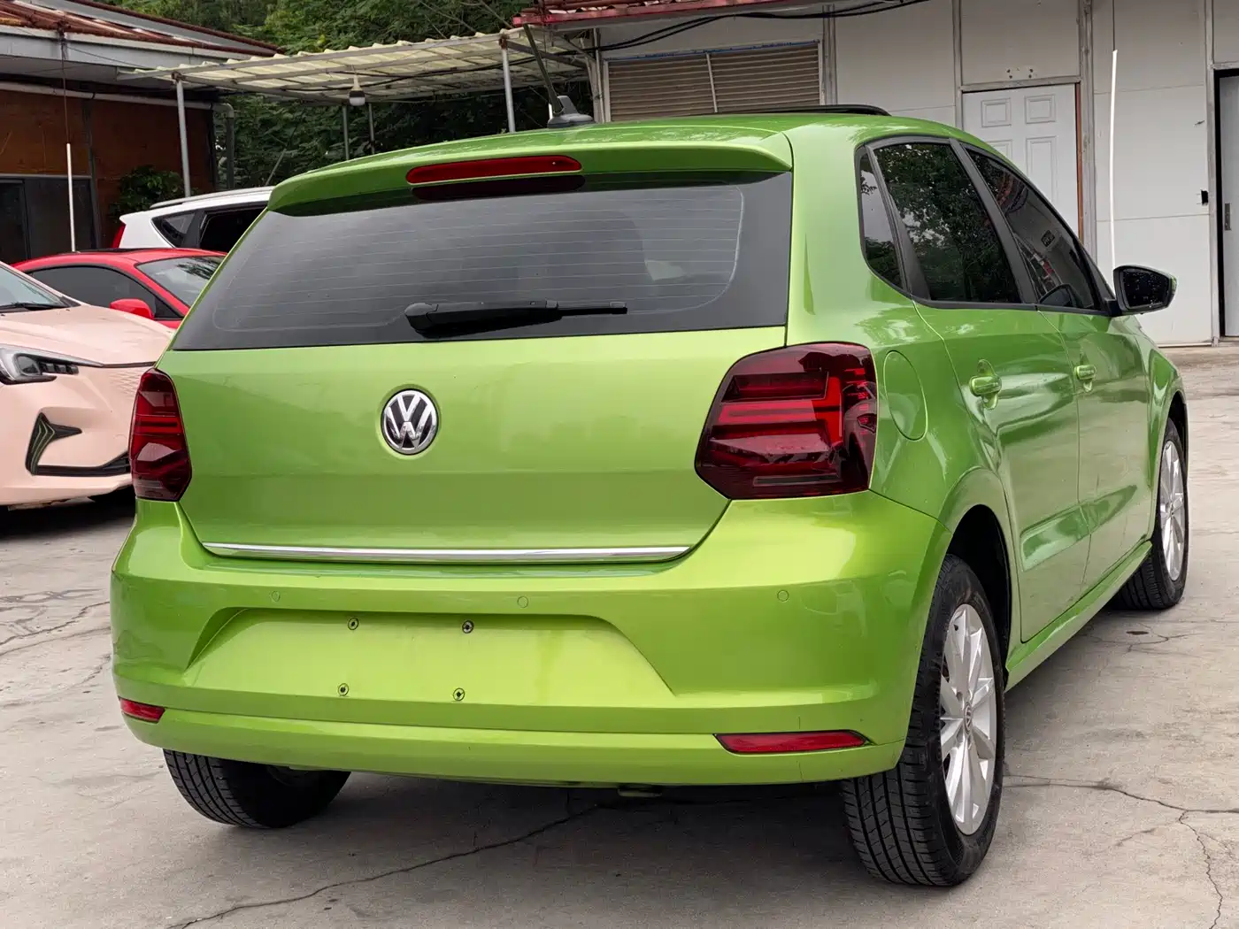 Volkswagen Polo 2013 1.6L Automatic Comfort Edition фото 13
