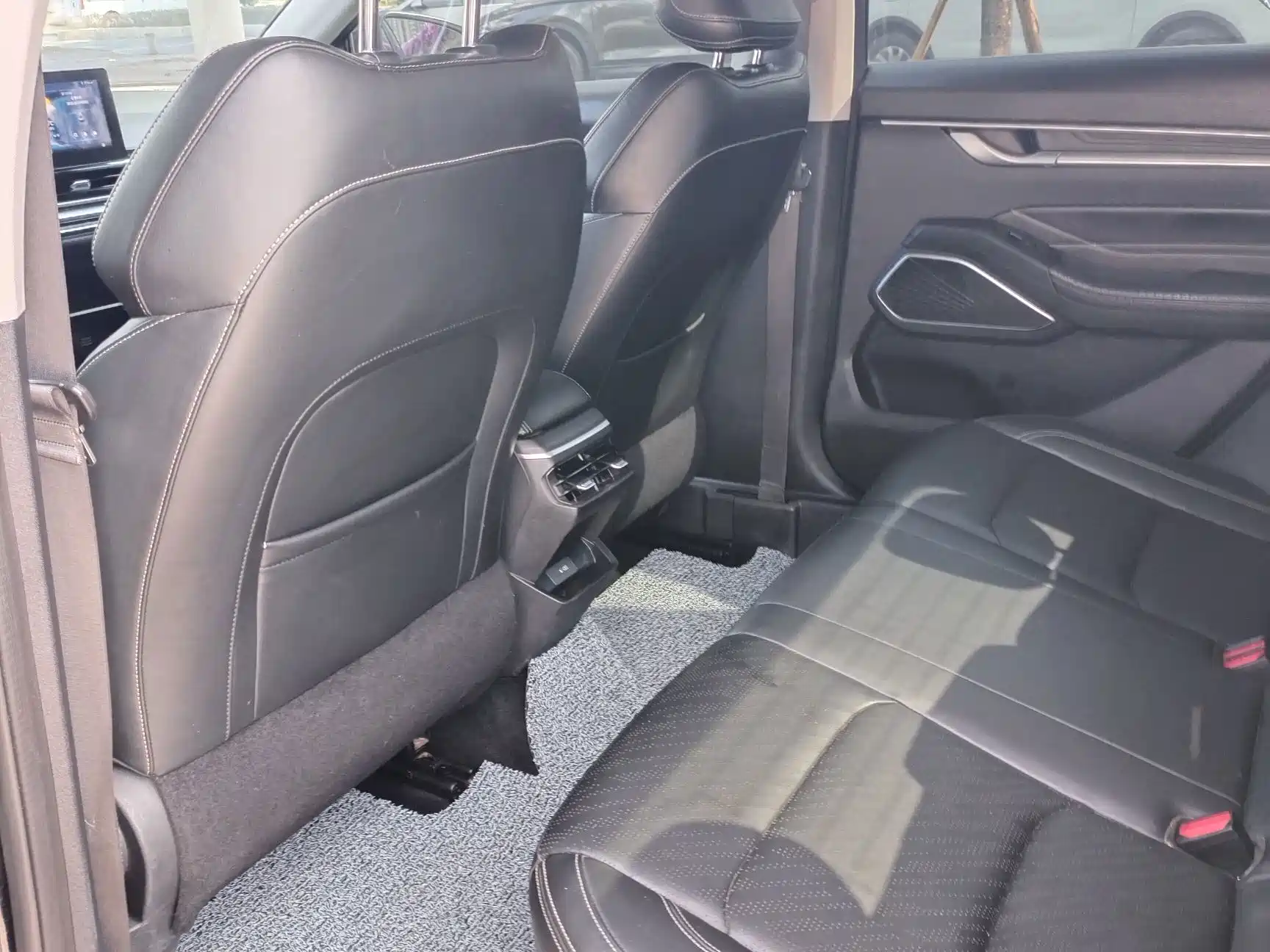 Photo 6 - Geely Emgrand