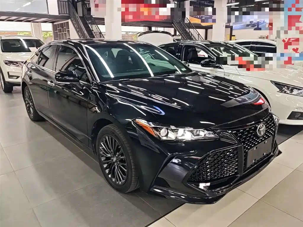 Toyota Avalon 2022 2.0L XLE Premium фото 4