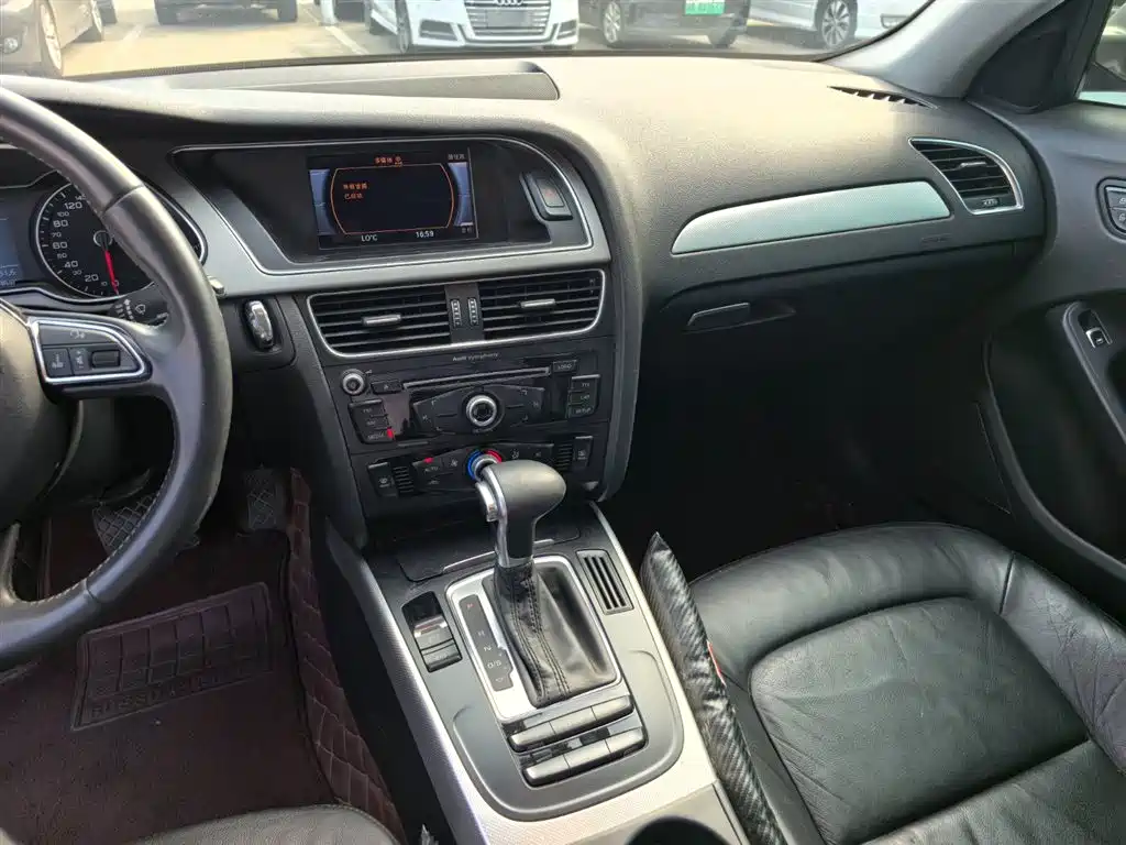 Audi A4L 2013 35 TFSI Automatic Standard фото 14
