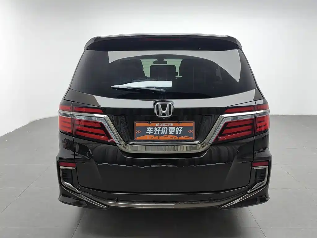 Фото 4 - Honda Elysion