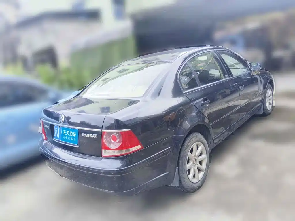 Photo 2 - Volkswagen Passat