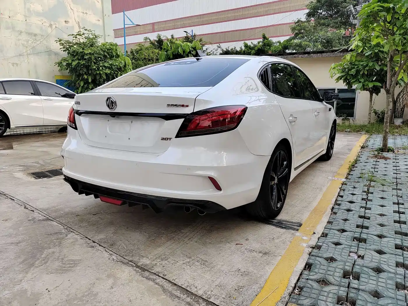 MG MG6 2018 2017 20T Automatic Trophy Premium Internet Edition China V