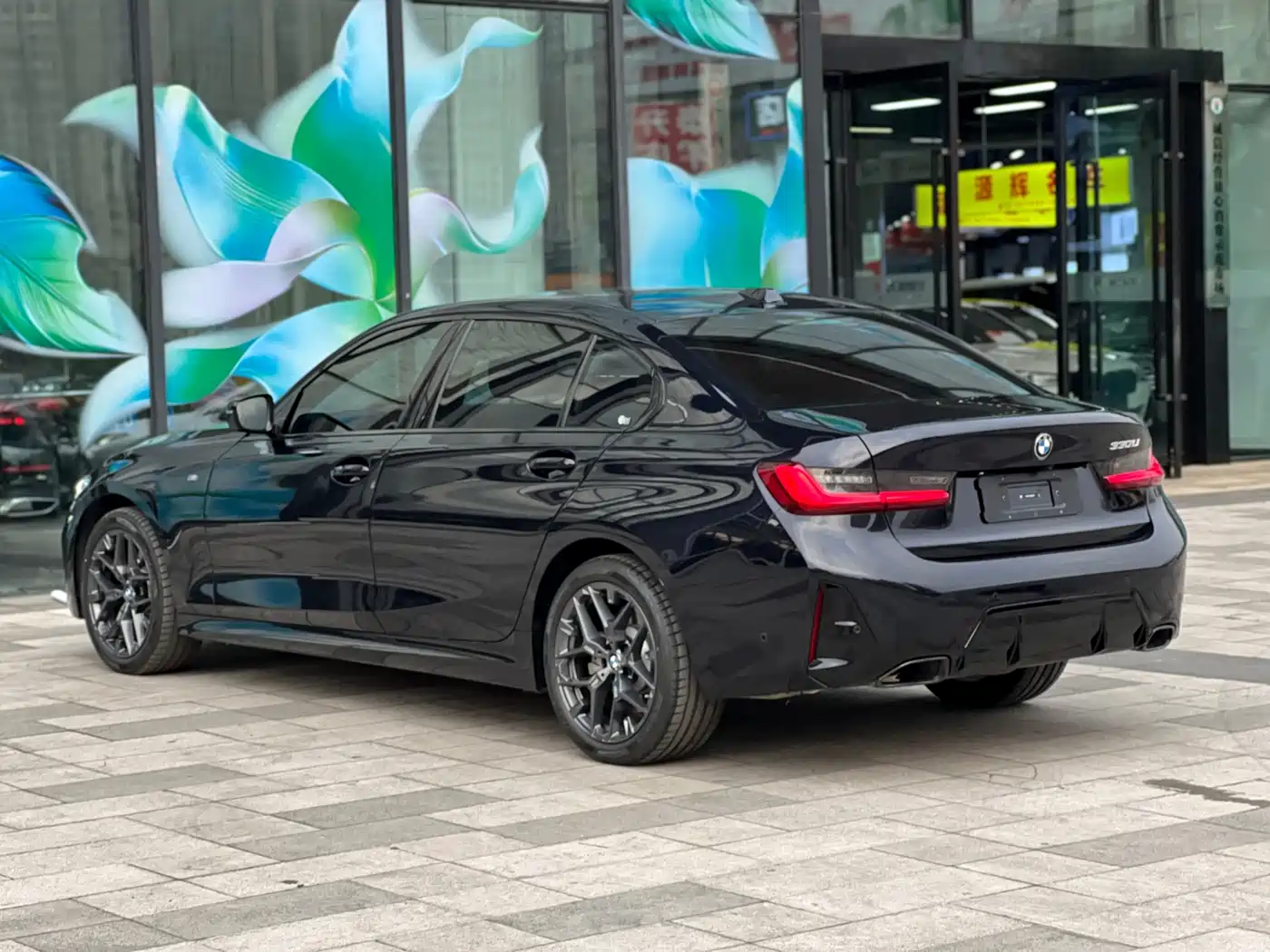 BMW 3-SERIES