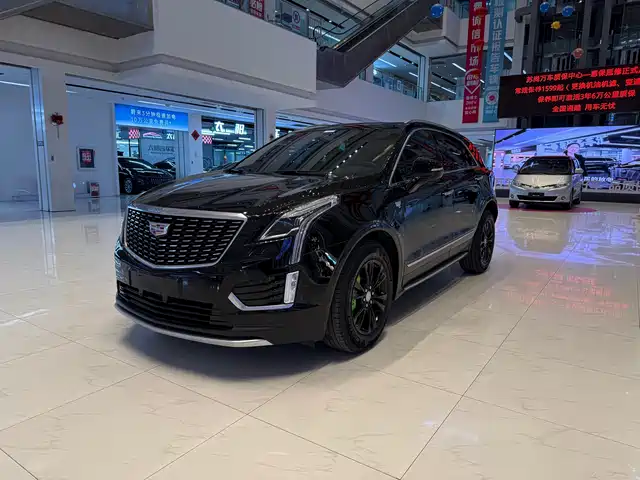 CADILLAC XT5