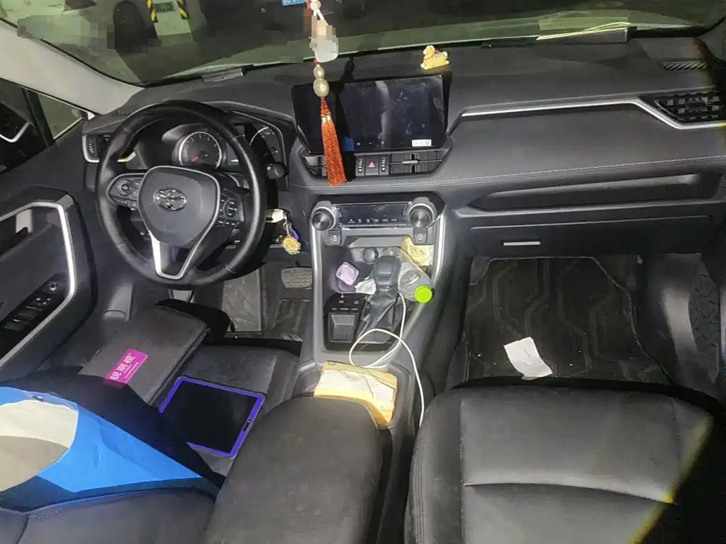 Toyota RAV4, миниатюра 12