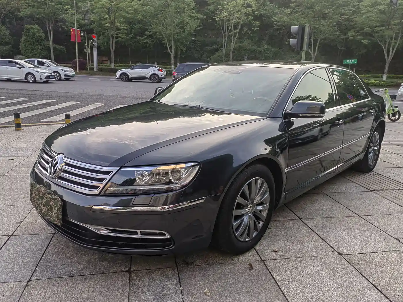 Volkswagen Phaeton 2011 3.6L V6 5-seat Extended Business Edition