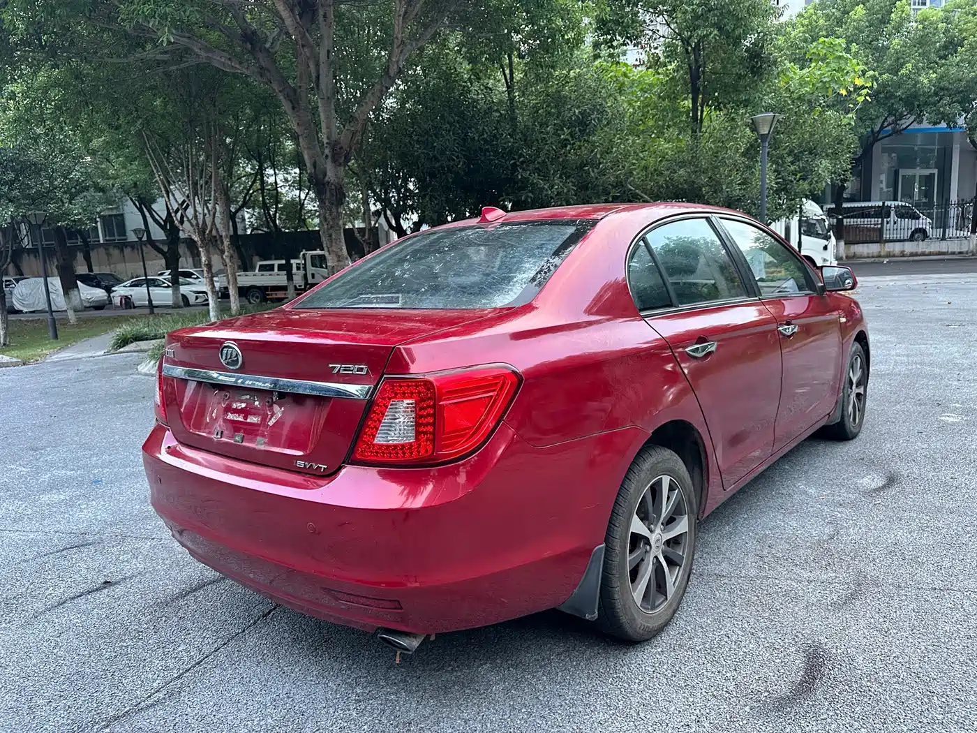 Lifan 720 2015 2014 Overstep Edition 1.5L Luxury