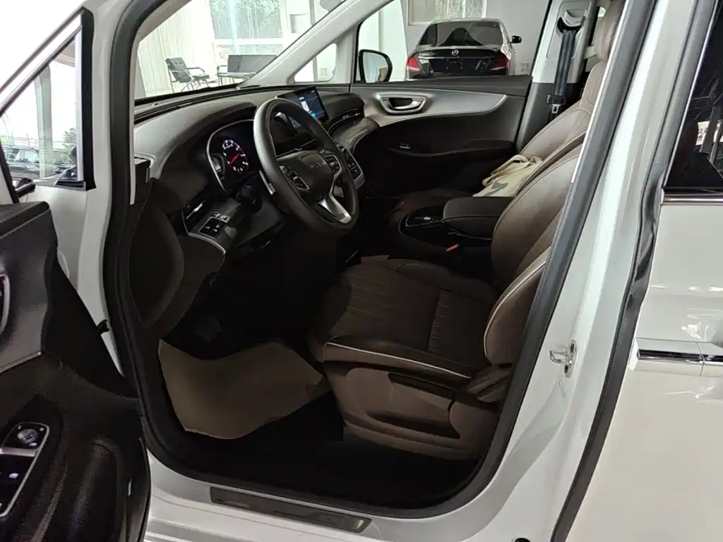 Roewe iMAX8 2024 2023 400TGI Comfort Edition