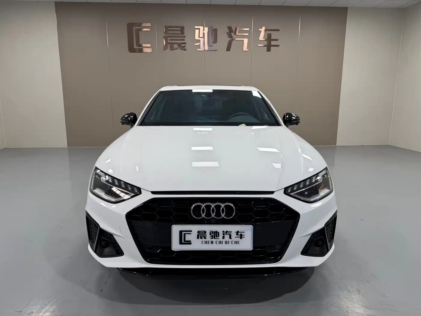 Audi A4L 2024 40 TFSI Luxury Dynamic фото 2