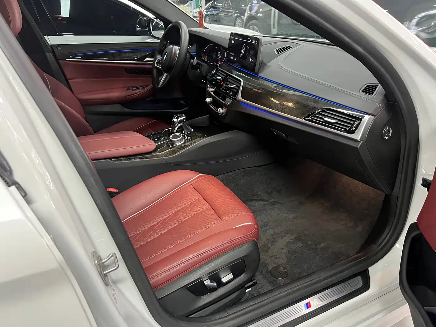 BMW 5 Series 2021 525Li M Sport Package фото 5