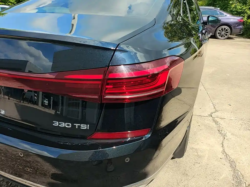 Фото 8 - Volkswagen Passat