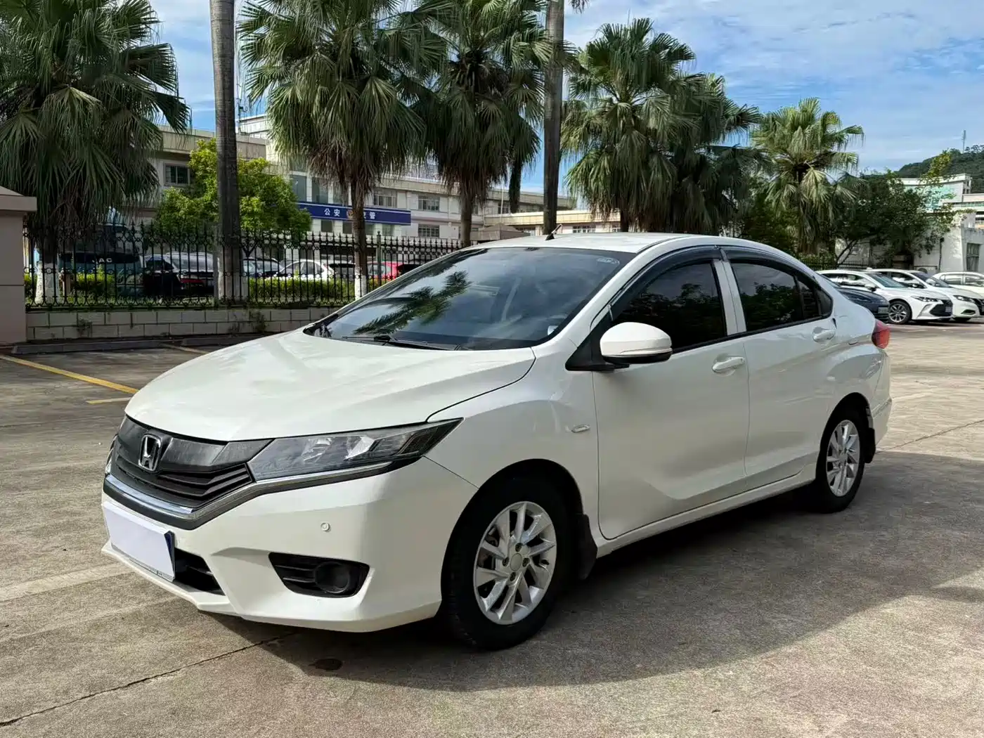 Фото 1 - Honda Greiz