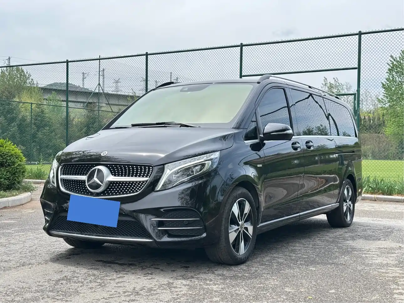 MERCEDES-BENZ V-CLASS
