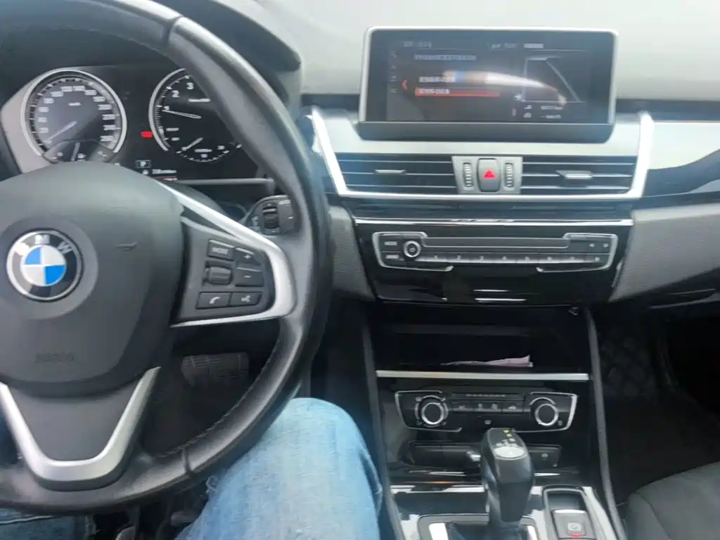 BMW 2 Series Touring 2019 2018 218i Sport Line