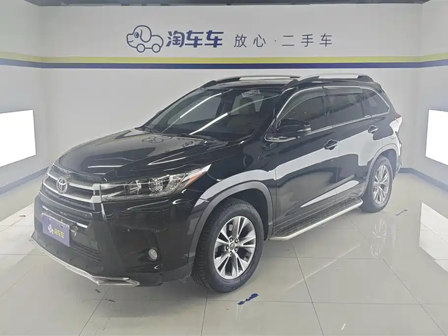 TOYOTA HIGHLANDER