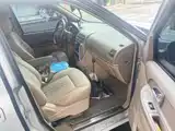 Photo 10 - Buick GL8
