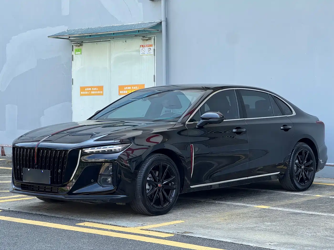 Hongqi H5 2025 2.0T Automatic Mystic Shadow