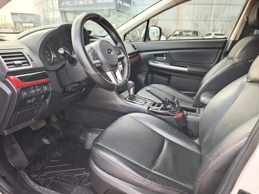 Subaru XV 2017 2.0i Elite Navigation Edition фото 3