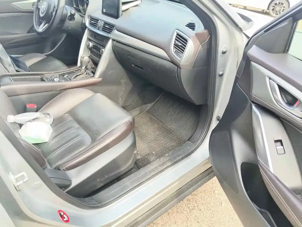 Mazda CX-4 2017 2018 Model 2.0L Automatic 2WD Skyactiv Elegance