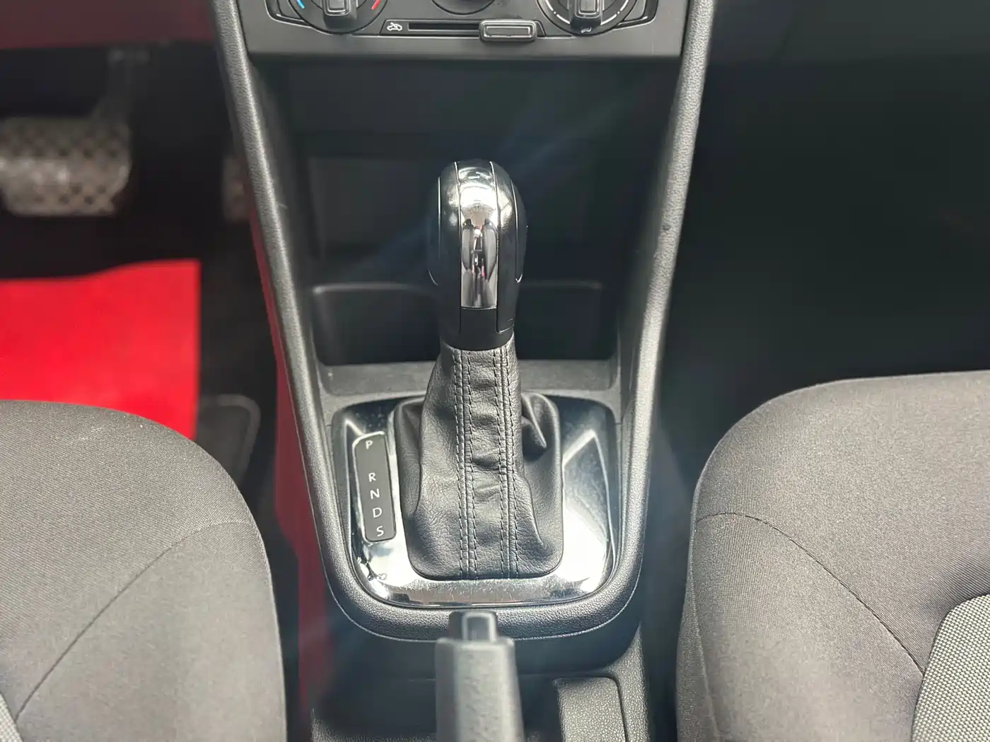Volkswagen Jetta 2015 Value Edition 1.6L Automatic Fashion фото 11