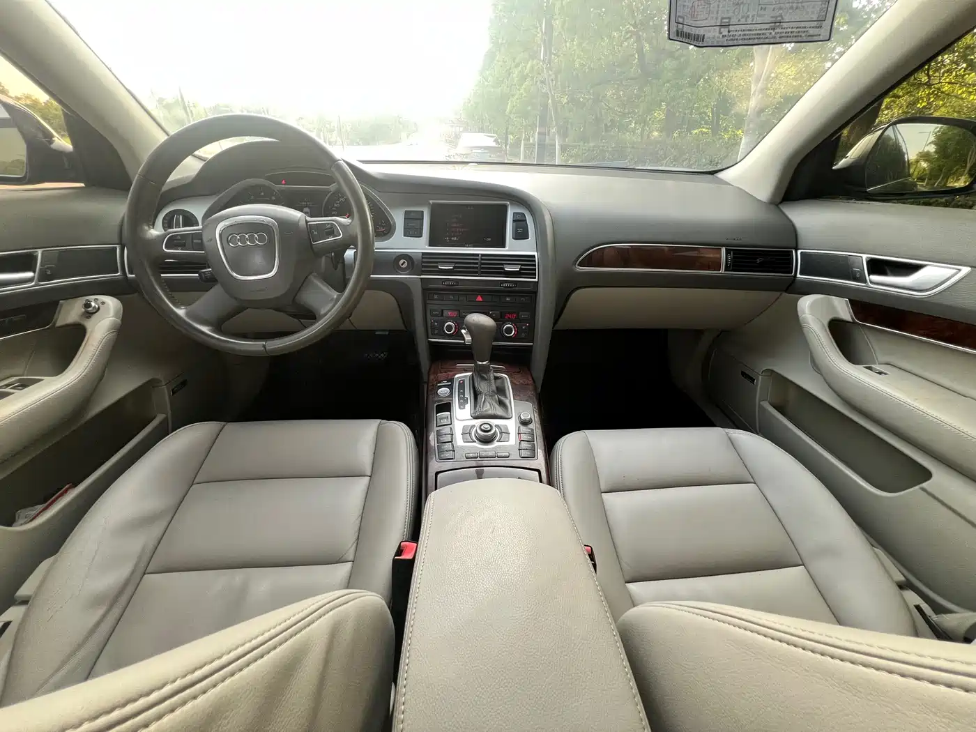 Audi A6L 2010 2.4L Luxury фото 10