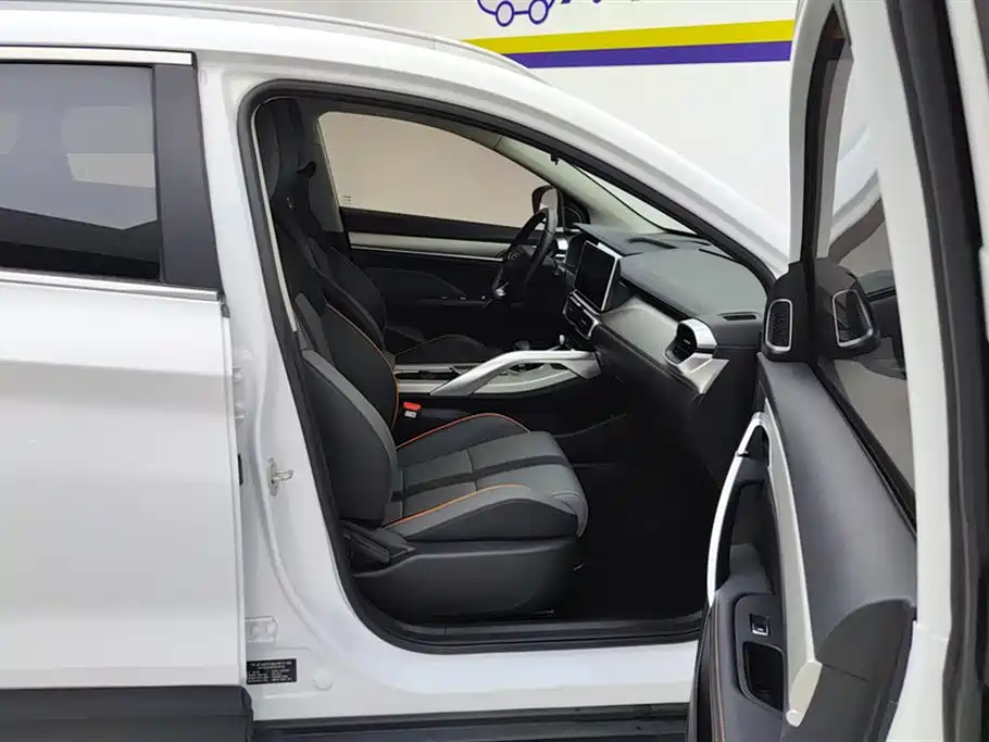 GEELY AUTOMOBILE BINYUE