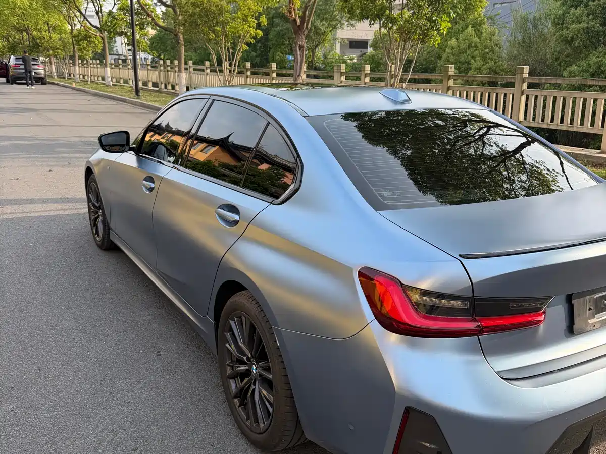 BMW 3 Series 2023 325Li M Sport Black Night Package фото 12