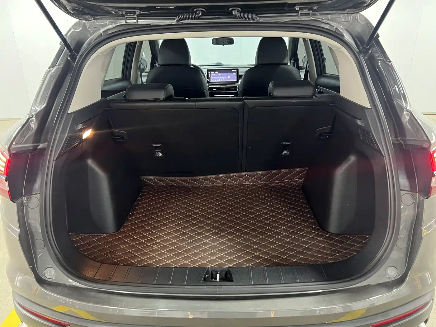 GEELY AUTOMOBILE BINYUE