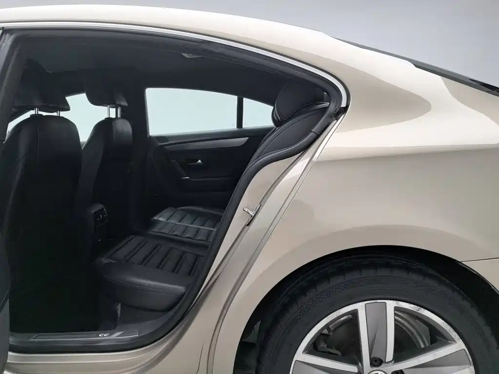 Photo 15 - Volkswagen CC