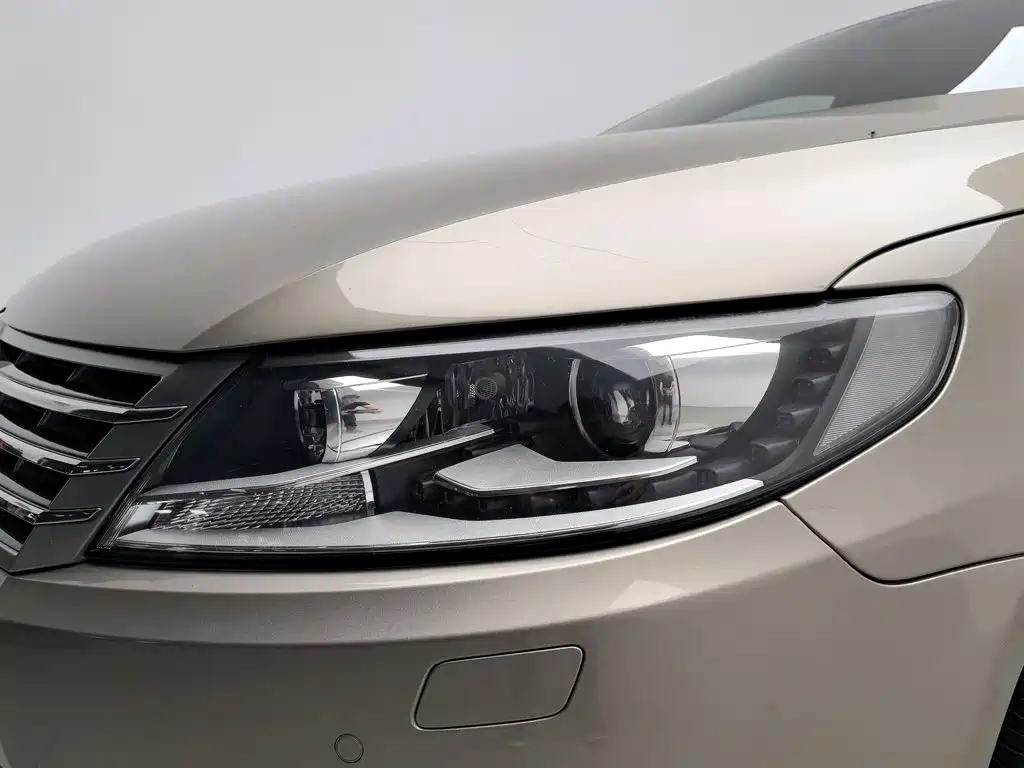 Photo 7 - Volkswagen CC