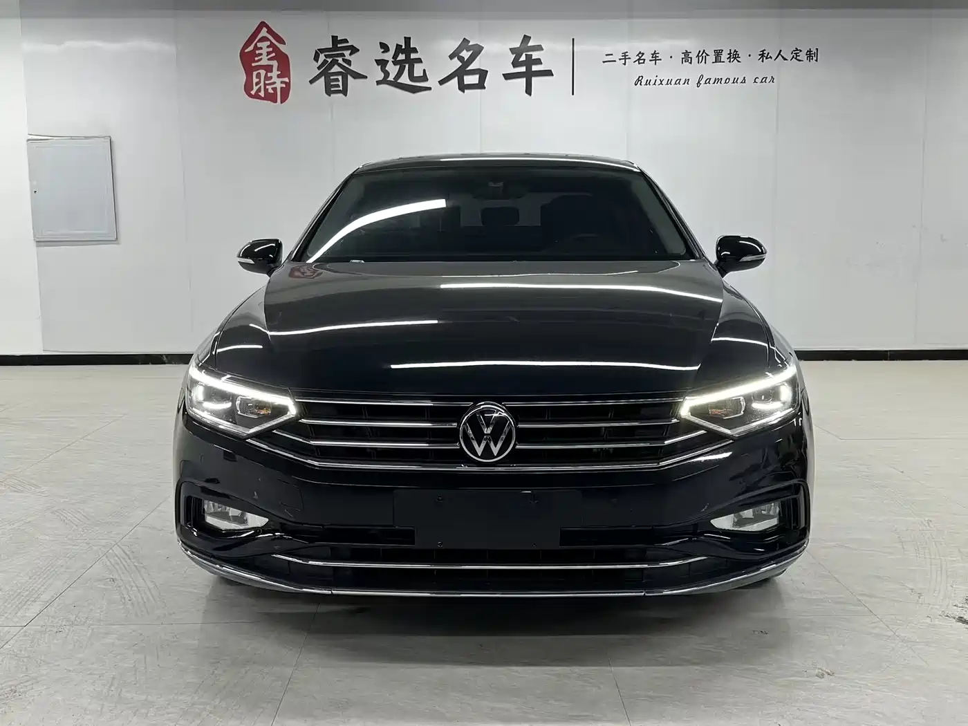 Volkswagen Magotan 2020 330TSI DSG Luxury фото 2