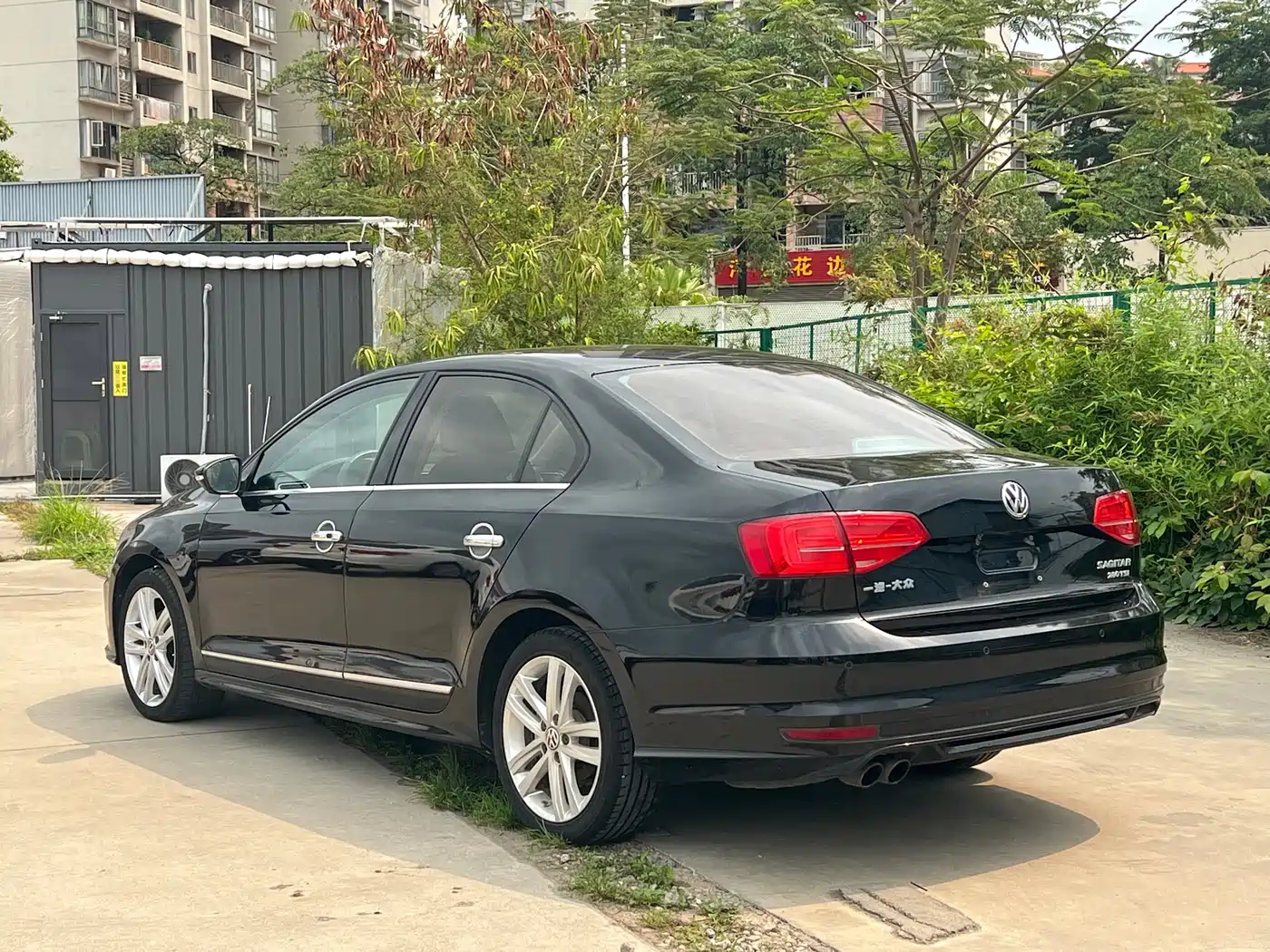 Volkswagen Sagitar 2018 280TSI DSG Spark Edition фото 8