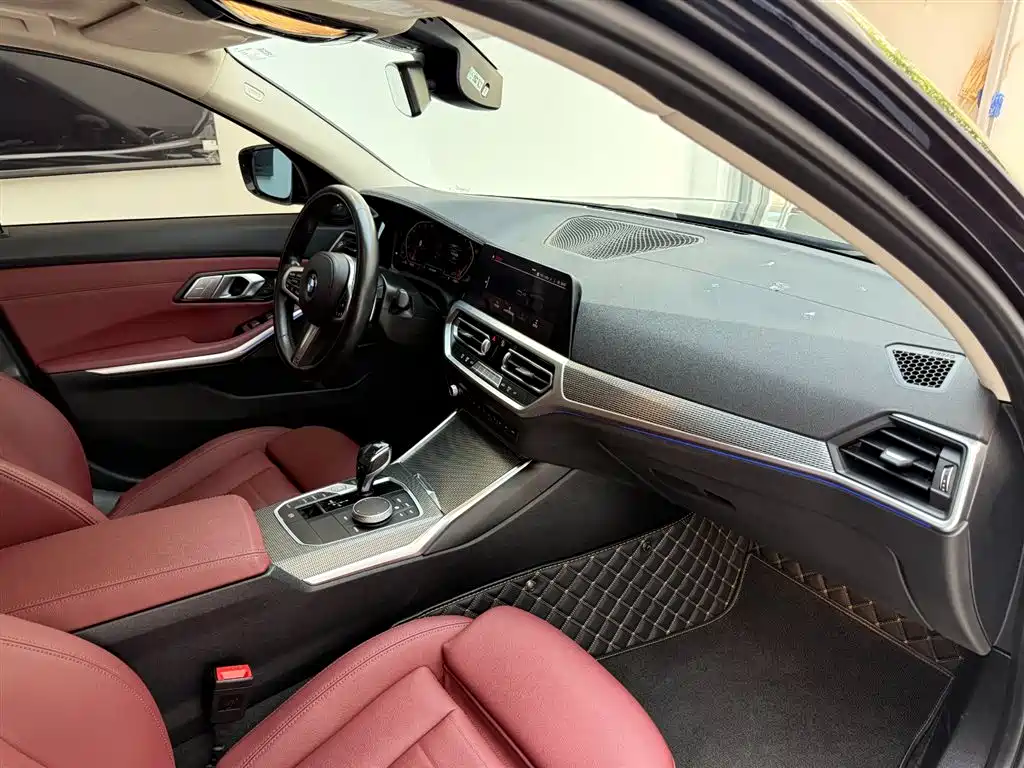 BMW 3-SERIES