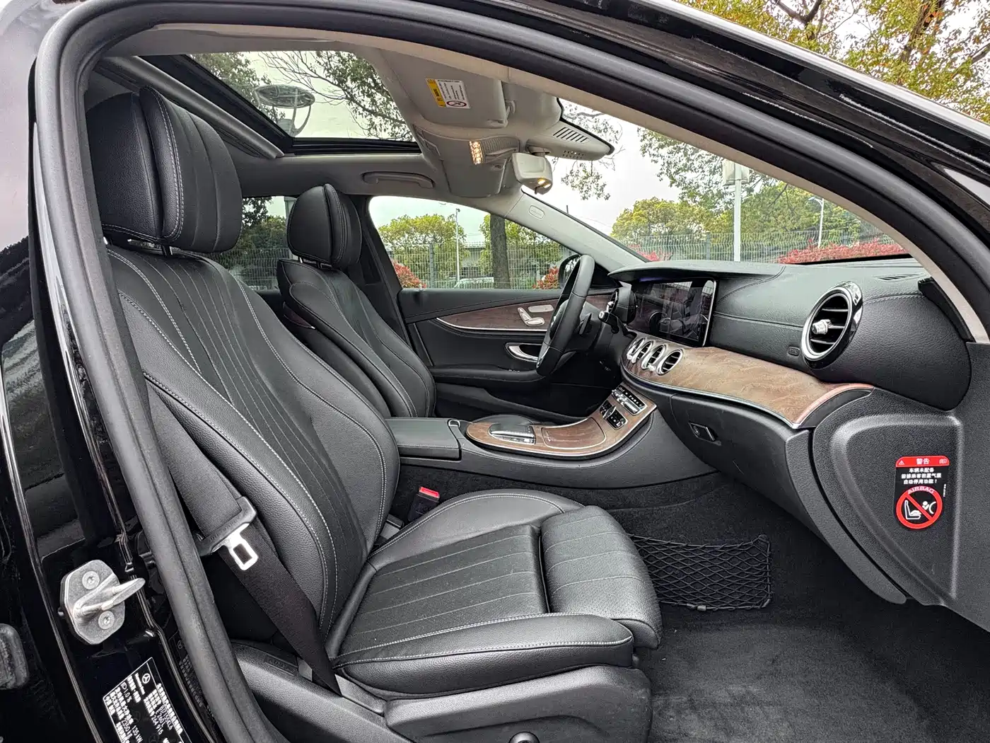 Mercedes-Benz E-Class 2019 E 260 L фото 19